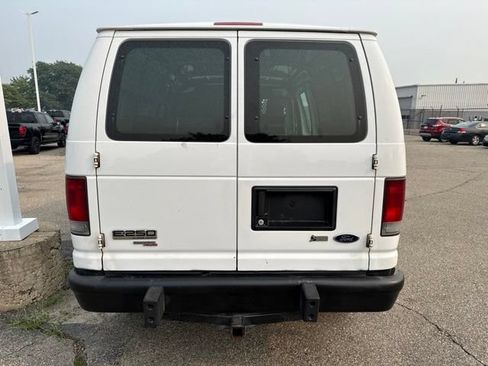 Used 2013 Ford E-250 and Econoline 250 w/ PWR Group RWD image 4