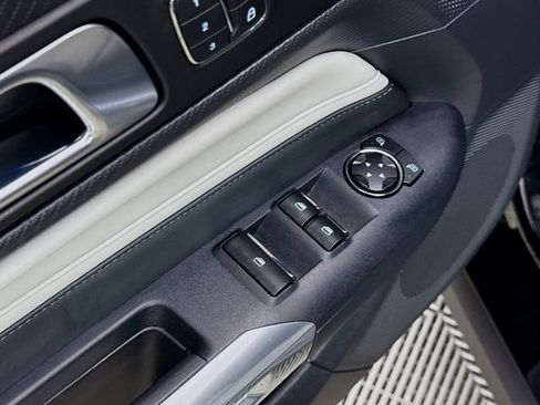 Used 2024 Ford Mustang GT Premium image 18