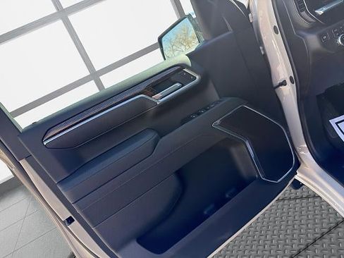 New 2026 GMC Sierra 1500 SLE w/ X31 Off-Road Package image 23