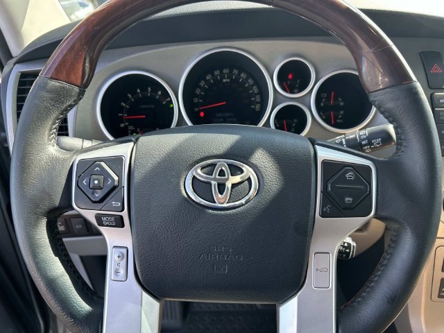 Used 2015 Toyota Sequoia Platinum AWD/4WD image 36