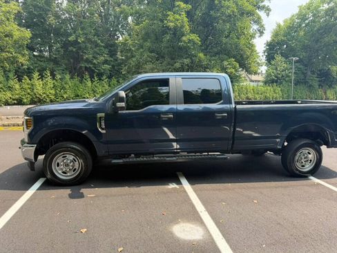 Used 2019 Ford F250 XL w/ Power Equipment Group AWD/4WD image 5