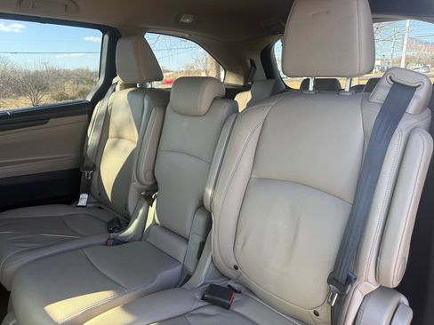 Used 2019 Honda Odyssey Touring image 24