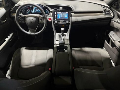 Used 2018 Honda Civic EX image 8