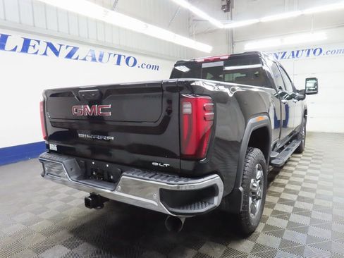 Used 2025 GMC Sierra 2500 SLT image 4