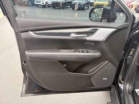 Certified 2024 Cadillac XT5 Premium Luxury w/ LPO, Floor Liner Package AWD/4WD image 18