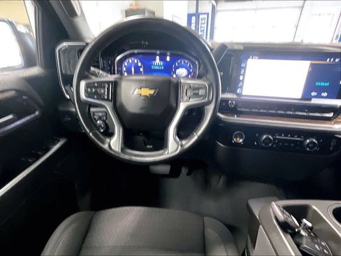 Used 2023 Chevrolet Silverado 1500 LT AWD/4WD image 14