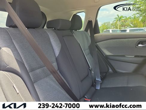 Used 2022 Nissan Rogue SV image 28