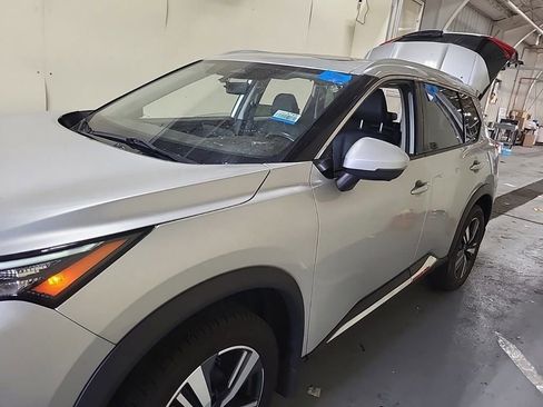 Used 2023 Nissan Rogue SL w/ SL Premium Package AWD/4WD image 2