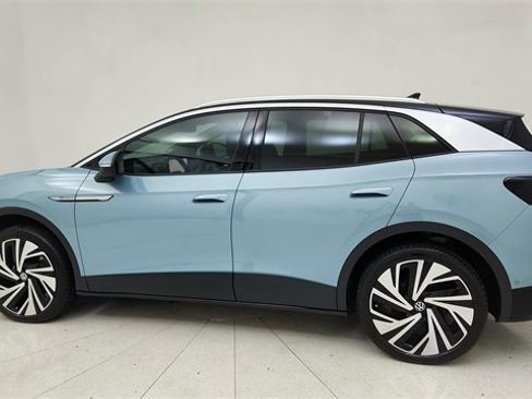 Used 2025 Volkswagen ID.4 Pro S Plus image 4