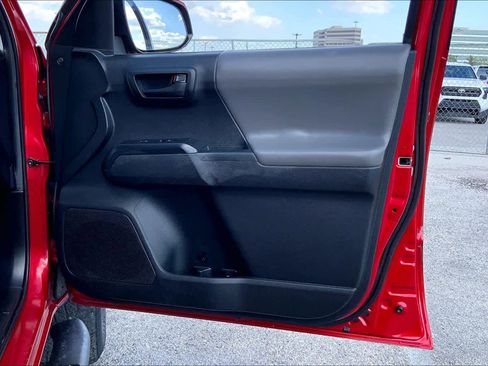Used 2021 Toyota Tacoma SR w/ SR Convenience Package RWD image 21