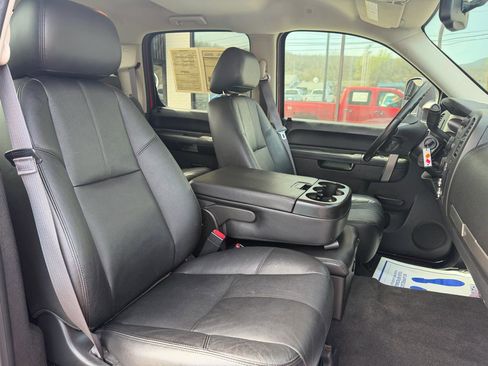Used 2013 Chevrolet Silverado 3500 LT w/ Interior Plus Package AWD/4WD image 15