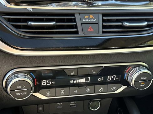 New 2025 Nissan Altima 2.5 SR w/ SR Premium Package image 5