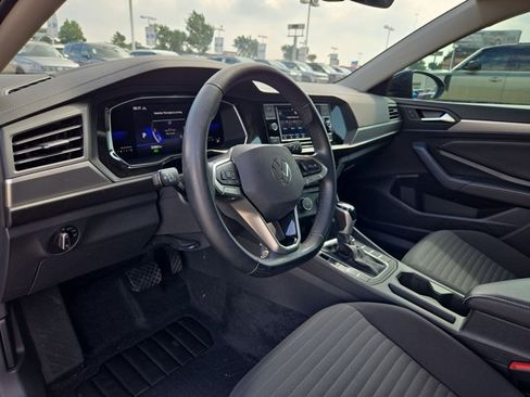 Used 2022 Volkswagen Jetta S FWD image 9