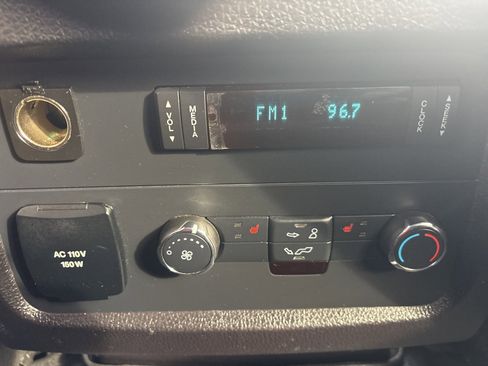 Used 2016 Ford Expedition EL Platinum image 19