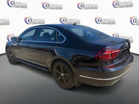 Used 2017 Volkswagen Passat 3.6 SEL Premium image 7