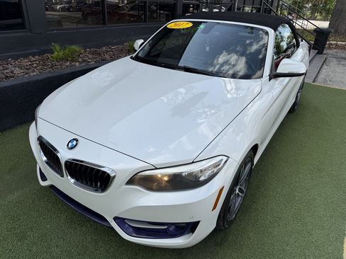 Used 2017 BMW 230i Convertible RWD image 11