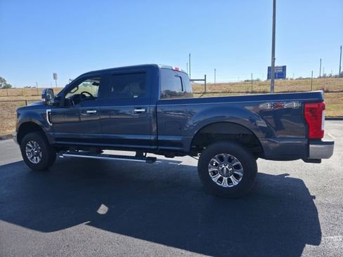 Used 2017 Ford F250 XLT w/ XLT Premium Package image 7