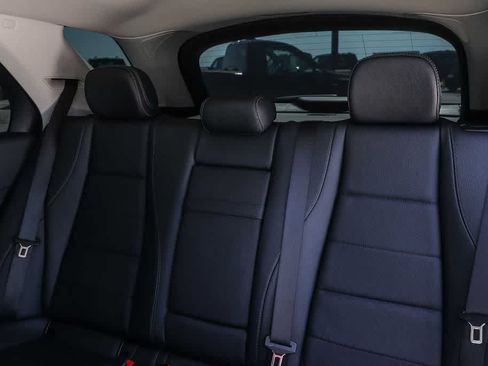 Used 2025 Mercedes-Benz GLE 350 4MATIC image 18