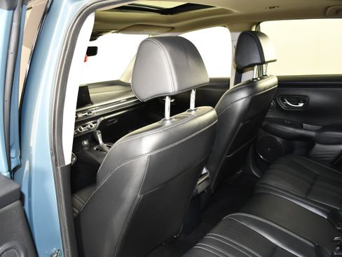 Certified 2024 Honda HR-V EX-L image 47