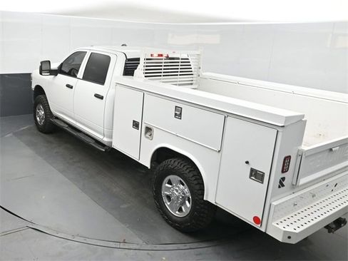 Used 2024 RAM 3500 Tradesman w/ Chrome Appearance Group image 40