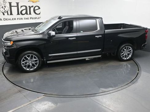 Used 2023 Chevrolet Silverado 1500 High Country w/ High Country Premium Package AWD/4WD image 56