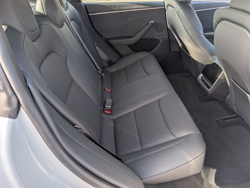 Used 2025 Tesla Model 3 Long Range image 5