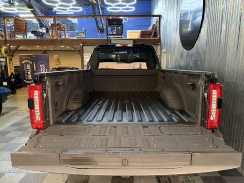 Used 2023 Ford F350 Lariat w/ Lariat Ultimate Package image 9