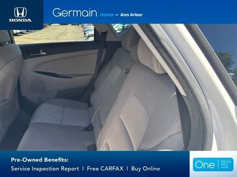 Used 2016 Hyundai Tucson SE w/ Option Group 02 FWD image 14