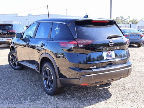 New 2026 Nissan Rogue SV w/ Cold Weather Package image 2