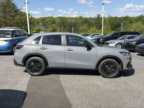 New 2026 Honda HR-V Sport image 9