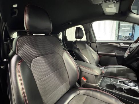 Used 2024 Ford Escape ST-Line image 32