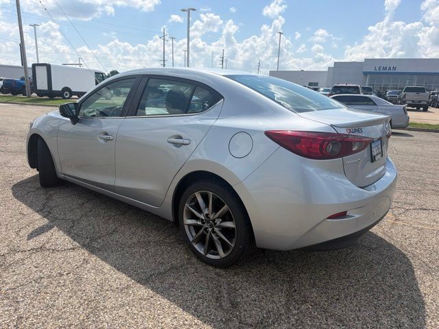 Used 2018 MAZDA MAZDA3 Touring FWD image 4