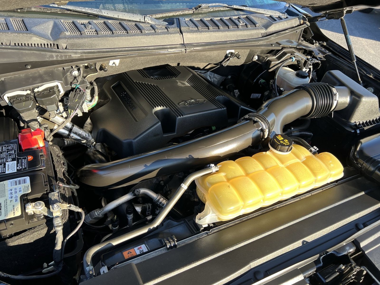 Used 2019 Ford F150 Lariat w/ Equipment Group 502A Luxury AWD/4WD image 28