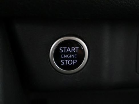 Used 2023 Nissan Rogue SV AWD/4WD image 37