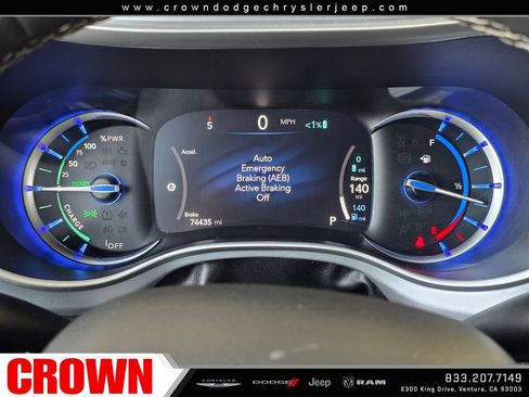 Used 2024 Chrysler Pacifica Limited FWD image 31