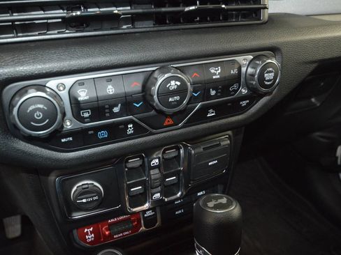 Used 2025 Jeep Wrangler Unlimited Sport S 4xe image 30