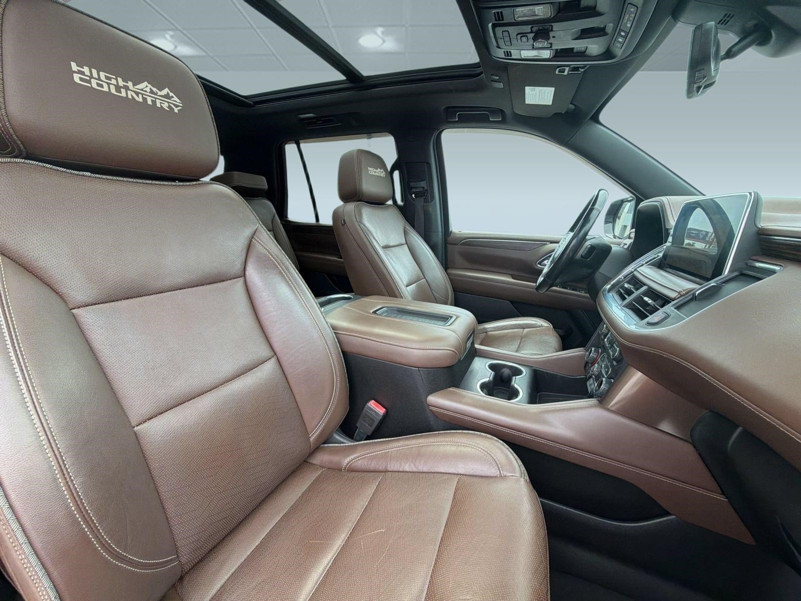 Used 2021 Chevrolet Tahoe High Country w/ Premium Package RWD image 25