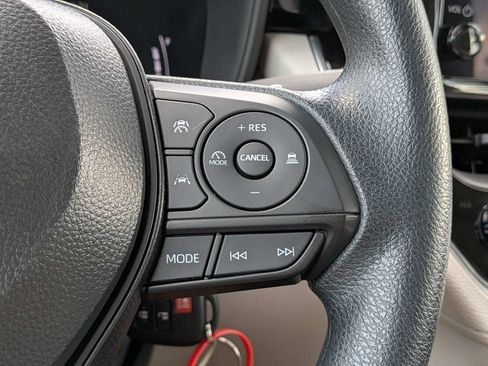 Used 2026 Toyota Corolla Cross L FWD image 29