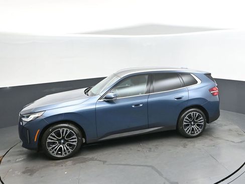 Certified 2025 BMW X3 xDrive30i w/ Convenience Package image 34