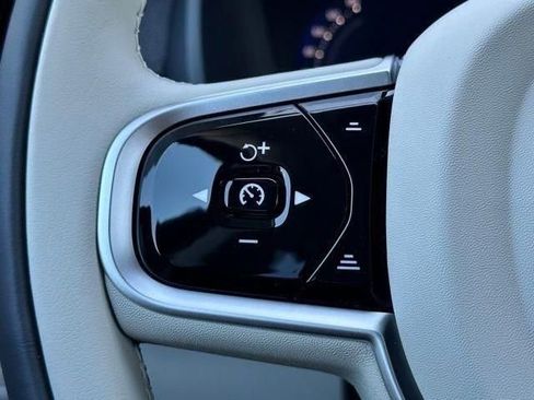 New 2026 Volvo XC90 T8 Ultra w/ Protection Package Premier AWD/4WD image 14
