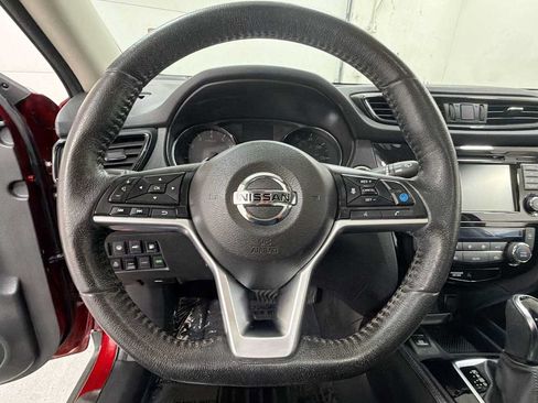 Used 2019 Nissan Rogue SL w/ Premium Package AWD/4WD image 16