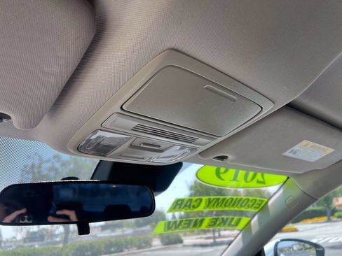 Used 2019 Honda Accord LX image 19