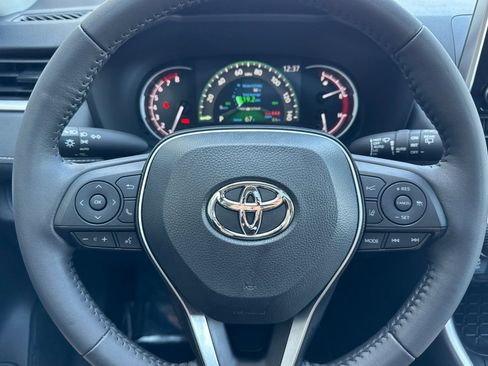 Certified 2025 Toyota RAV4 XLE w/ Convenience Package image 23
