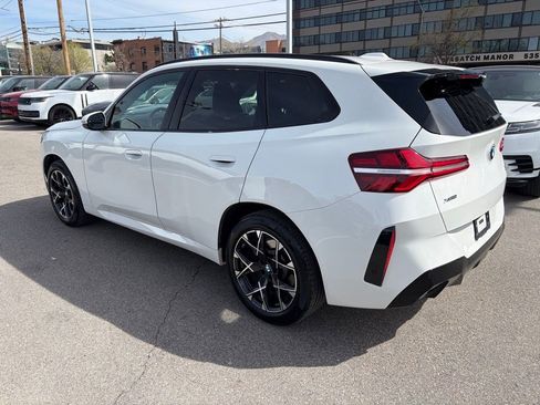 Used 2025 BMW X3 xDrive30i image 3