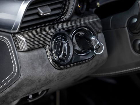 Used 2018 Porsche 911 GT2 RS image 22