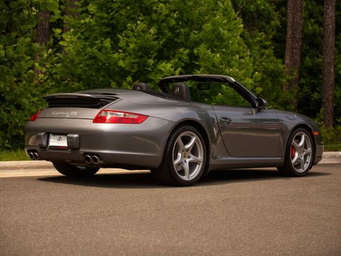 Used 2006 Porsche 911 Carrera 4S AWD/4WD image 5