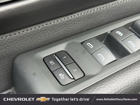 Used 2021 GMC Yukon Denali w/ Advanced Technology Package AWD/4WD image 28
