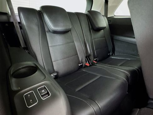 New 2026 Mercedes-Benz GLS 450 4MATIC image 30