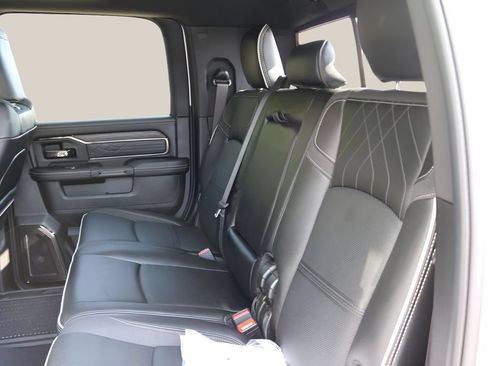 Used 2026 RAM 3500 Limited AWD/4WD image 19