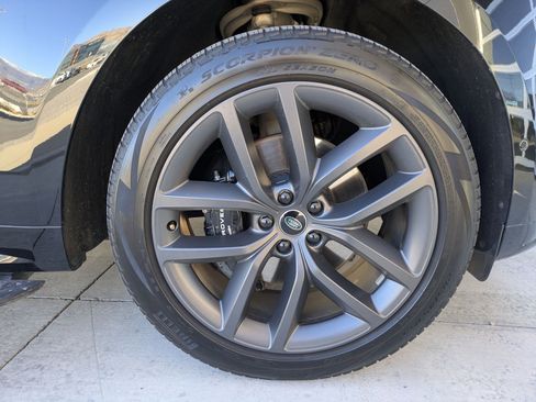 Certified 2024 Land Rover Range Rover Sport Dynamic SE image 28